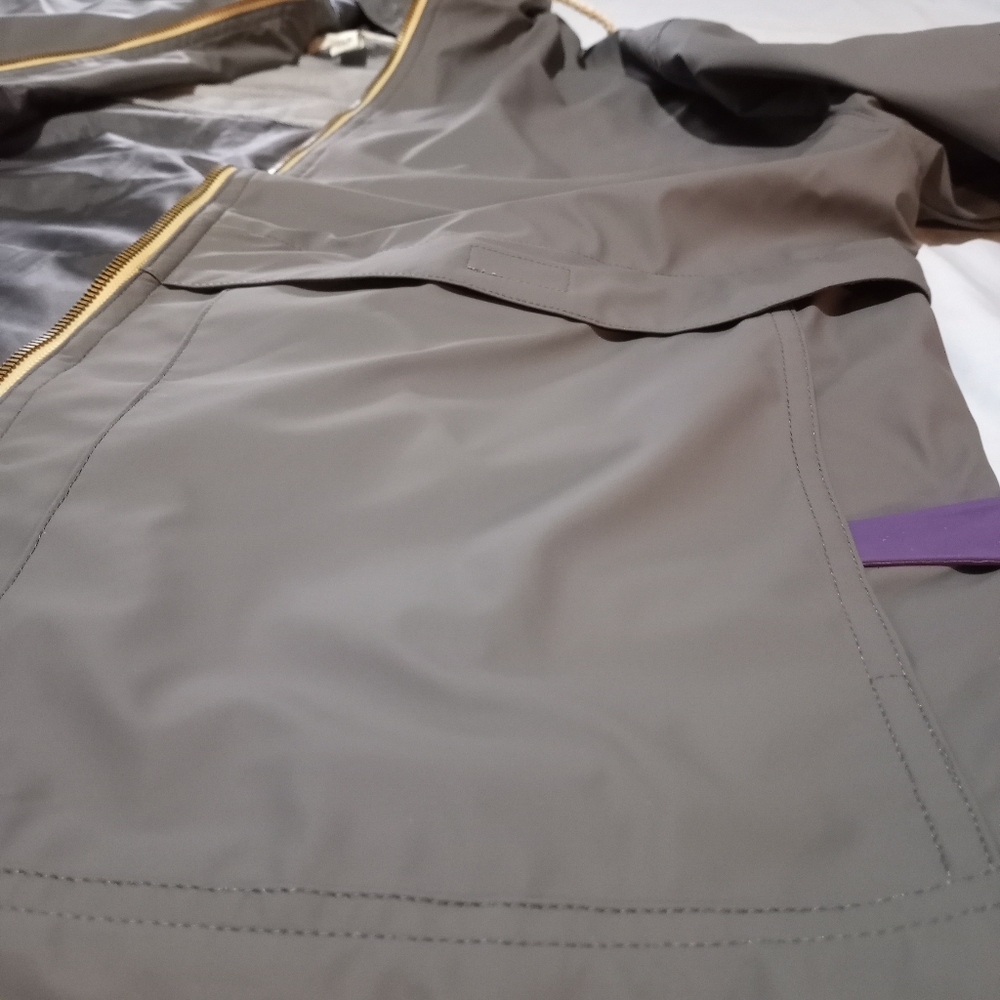 Weatherproof jacket - Picture 11 of 11